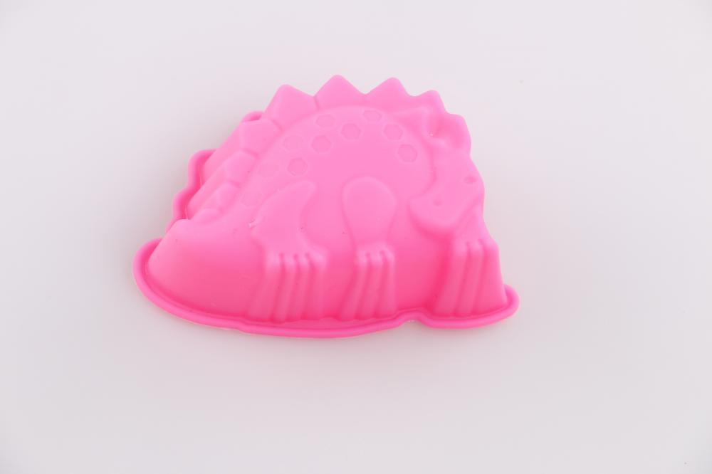 lakeland dinosaur cake mould