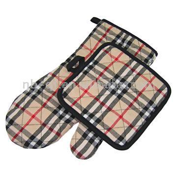 Oven Mitt and Potholder
