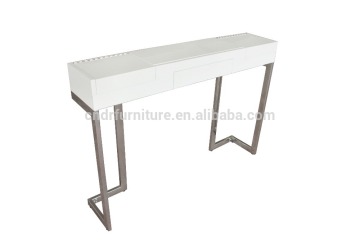 MDF top computer table in metal frame