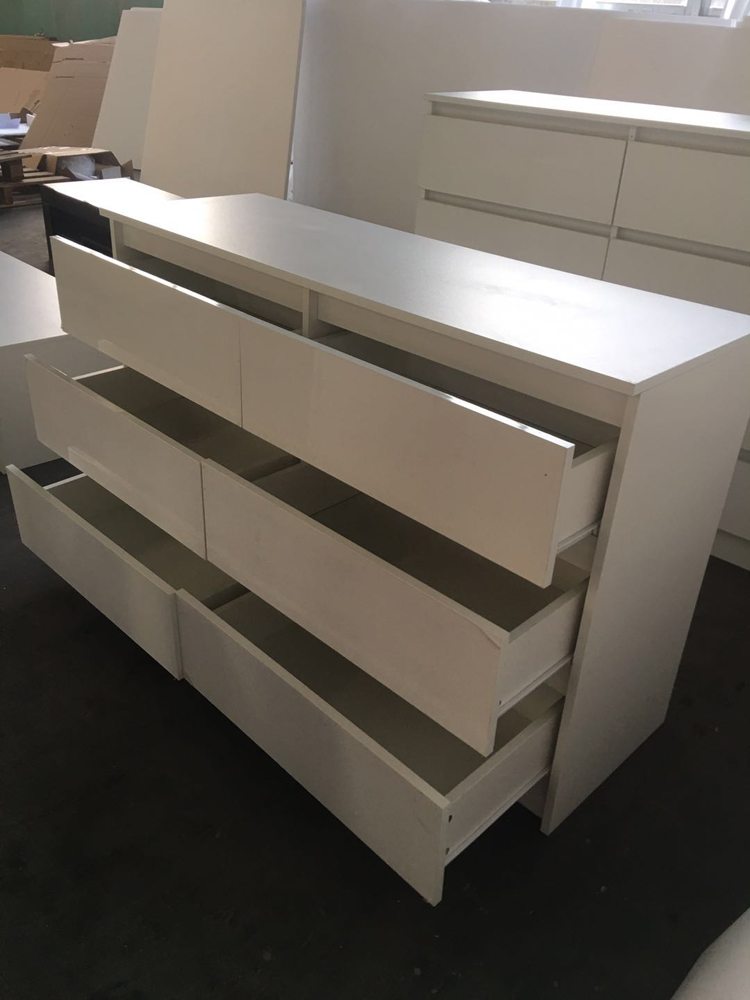  UV high gloss chest of drawer 