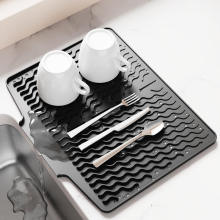Wave Pattern Silicone Draining Mat Kitchen Essential