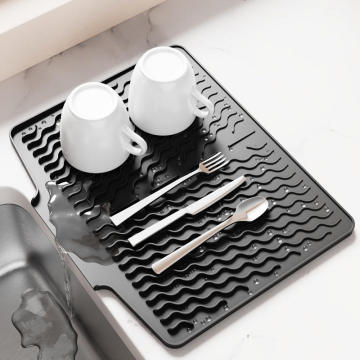 Wave Pattern Silicone Draining Mat Kitchen Essential