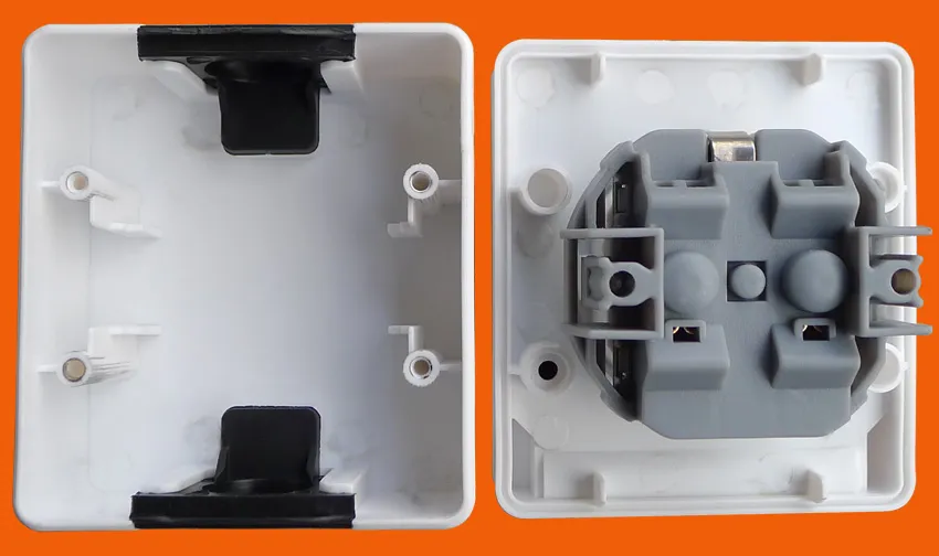 Single-Gang Socket with Grounding for Outdoor Installation 16A IP54