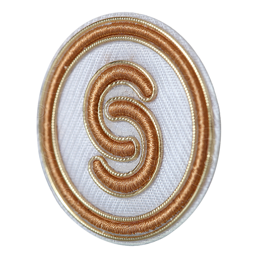 Label frekuensi tinggi dengan logo bordir High frequency label with embroidered logo