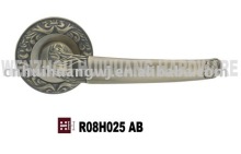 Classic rosette door hardware