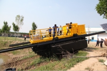 Strong crawling ability-Amphibious Excavators