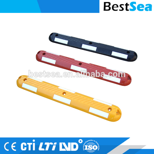 Rubber speed bump colorful, reflective road separator