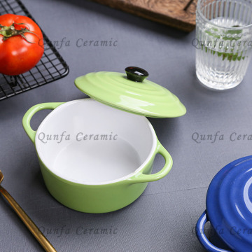 Glassa di colore rotondo mini casseruola in ceramica con coperchio