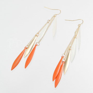 Sharp leaf pendant strand chain drop earring