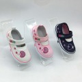 子供の女の子の蝶のキャンバスの靴を卸売