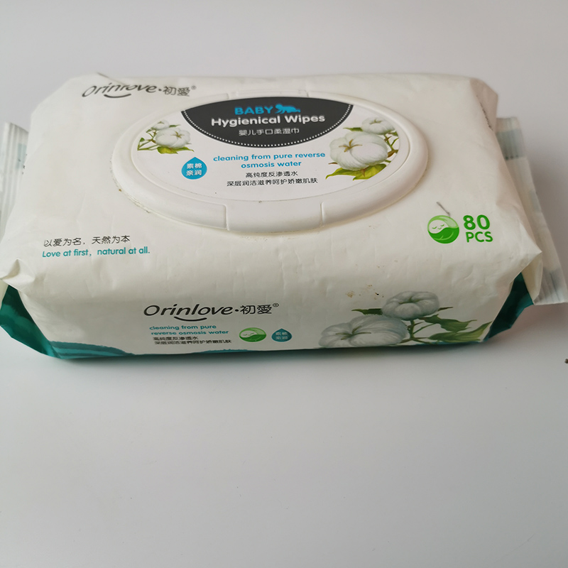 Lingettes sans chlore pour bébés sans danger pour la peau