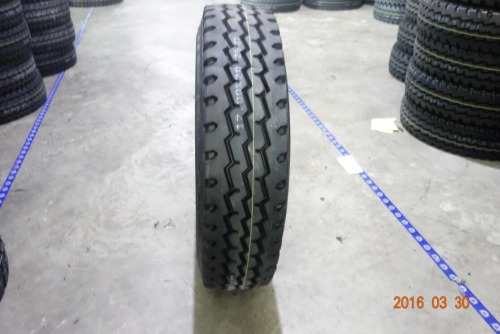 Heavy load capacity tubeless truck tire 315 80 r22.5 for long haul truck