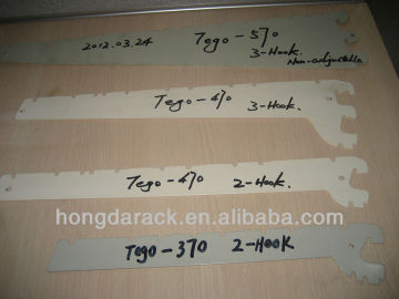 Display shelf bracket