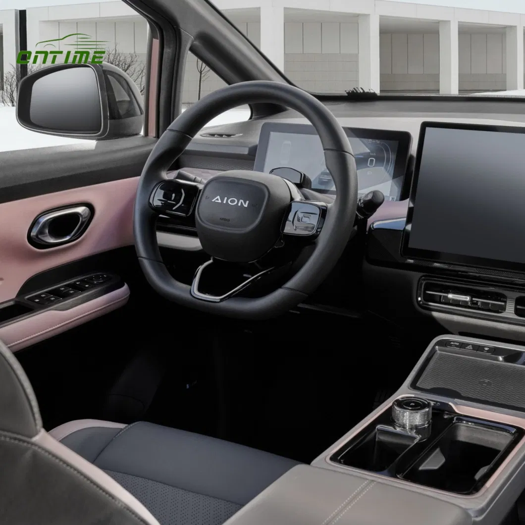 The Otime SUV a New Type of Energy-Saving High-Speed Vehicle Made in China Is an Economical and Environmentally Friendly Vehicle with Long Range Remote Batter