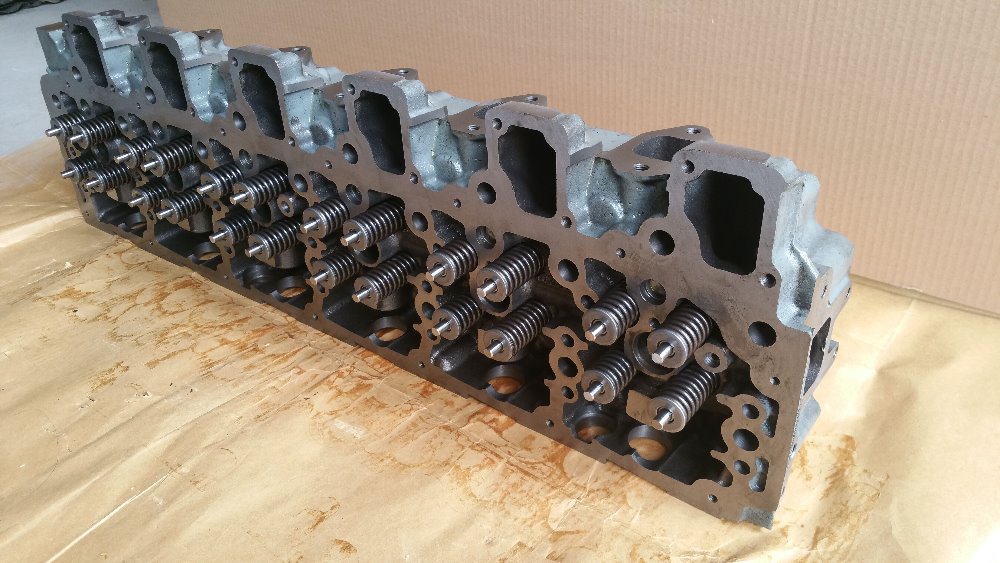 Deutz Dalian Diesel Engine Spare Part BF6M1013 Camshaft 0425 5925