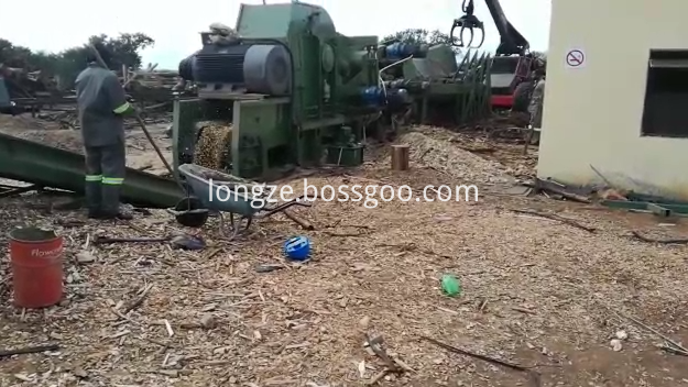 最优惠的价格 6-8t/h 45kw 木材劈碎机