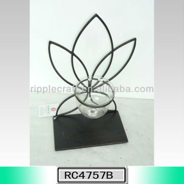 Antique Finish Metal Wall Sconce Design