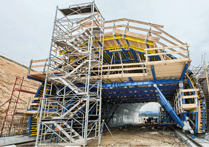 Tunnel waterproof board laying formwork