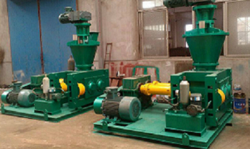 Organic fertilizer granulation machine