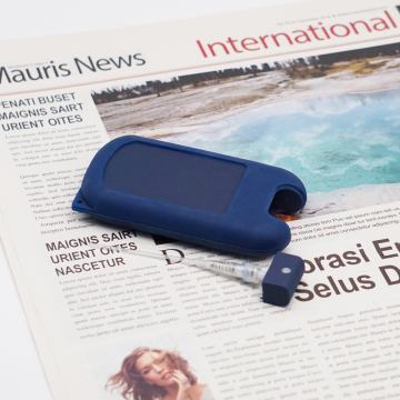 Empty Blue Plastic Pocket Perfume Atomizer