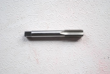 HSS screw thread straight fluted taps