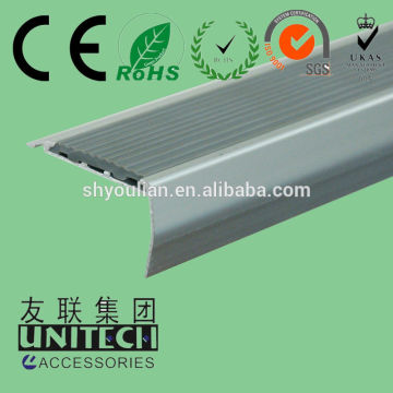 antiskid extrusion aluminum concrete stair nosing