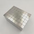 13x13x4 mm Neodymium Sällsynta Earth Large Cube Magnet N52