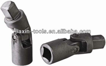 Universal joint of hand tools