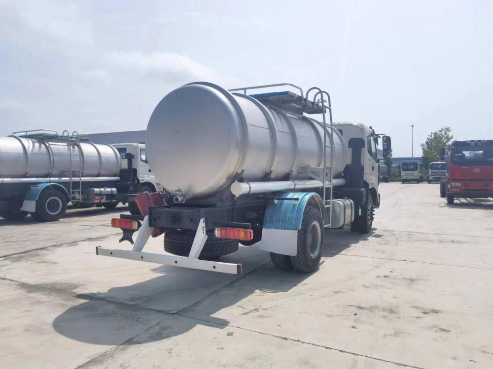 Stock Foton Staflic Steel Tanker Truck 10،000 L.