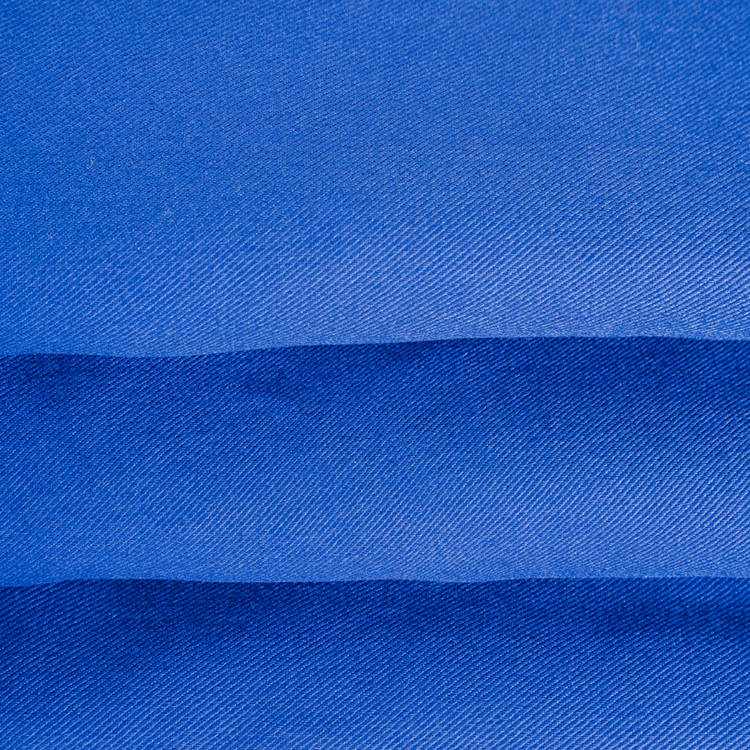 棉和涤纶混纺 blend of cotton and polyester