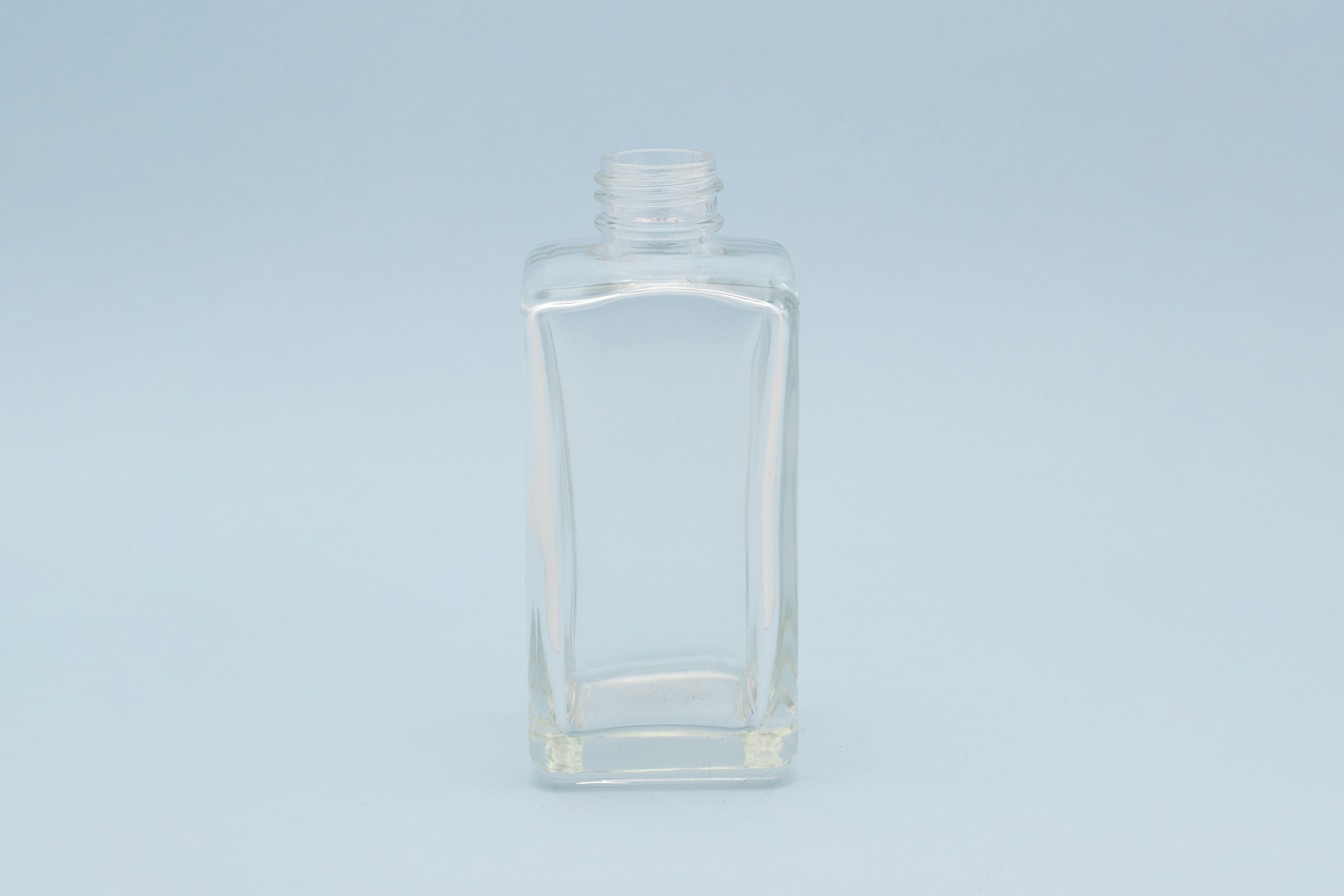 Frasco de vidro quadrado transparente de 100 ML com gargalo 22/410 100 ML Clear Square Glass Bottle With 22/410 Neck
