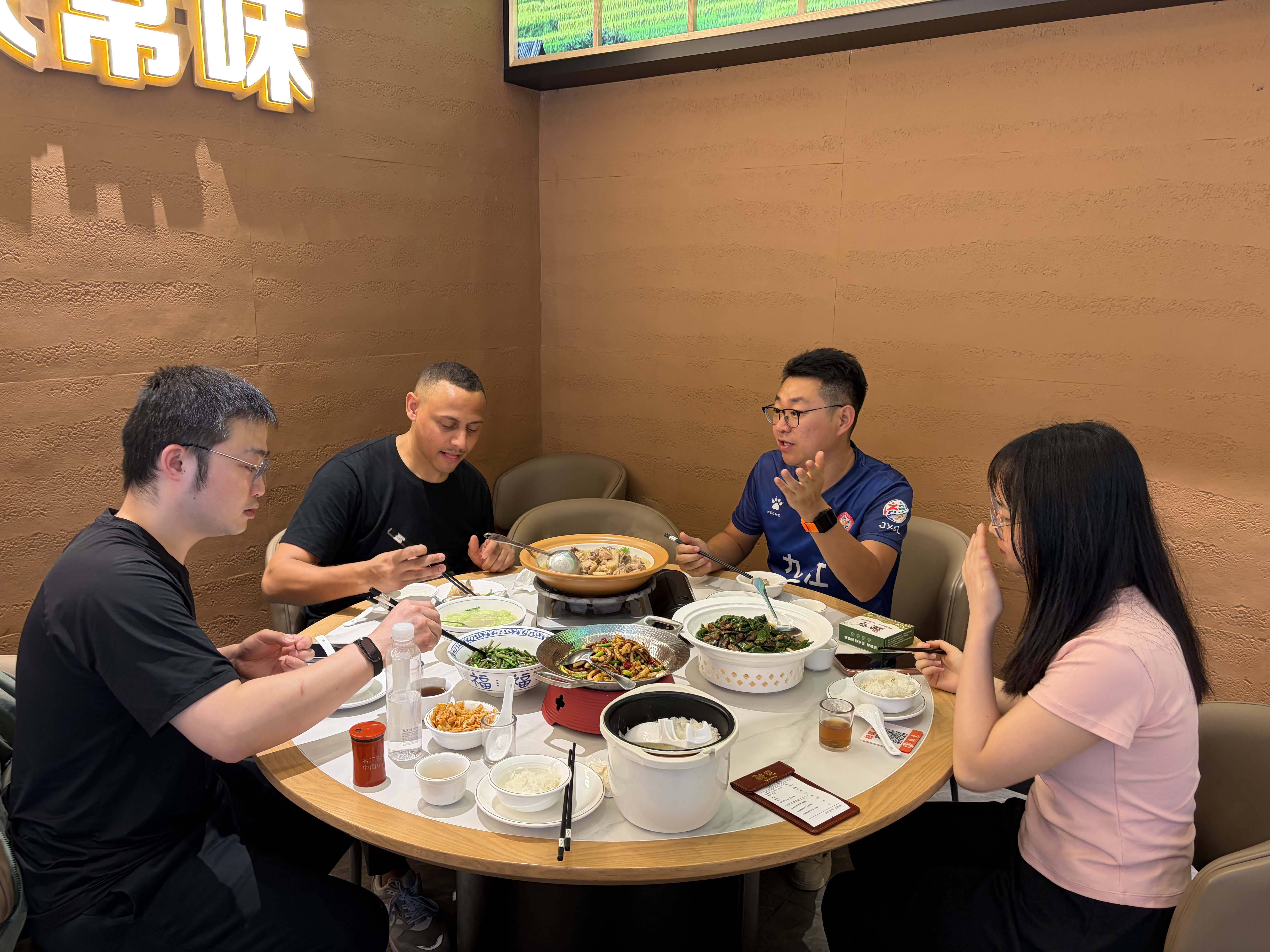 Have Dinner with Dutch client Have Dinner with Dutch client
