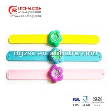 Popular Silicone Lady Watch with Custom Design