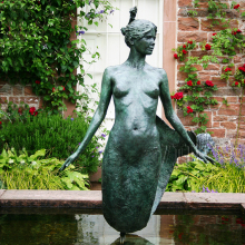 Classic Design Life Size modern bronze mermaid statue