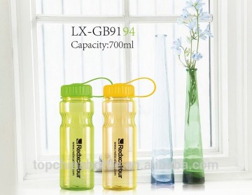Wholesale 700ml PC Tritan wholesale plastic bottles with handle