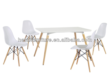 CLEEP Dining Chair with plastic seat