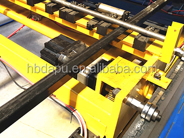 Welded steel wire mesh netting machine for chicken cage