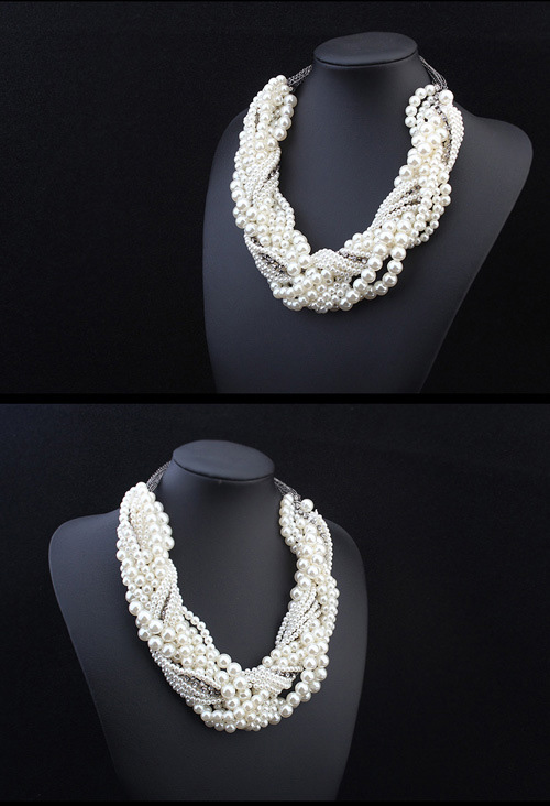 Pearl Collar Necklace