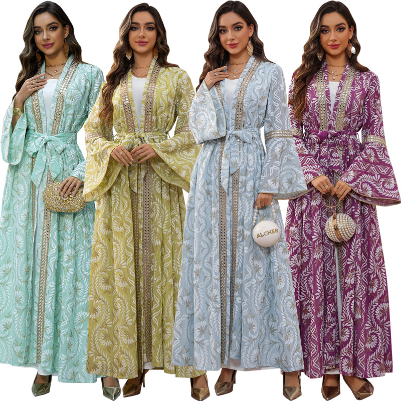 Qaabka labiska Abaya ee suunka xidhan (3) Luxury Floral Embroidered Belted Abaya Set
