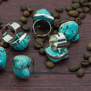 Bague mode féminine en argent avec zircon brut et turquoise