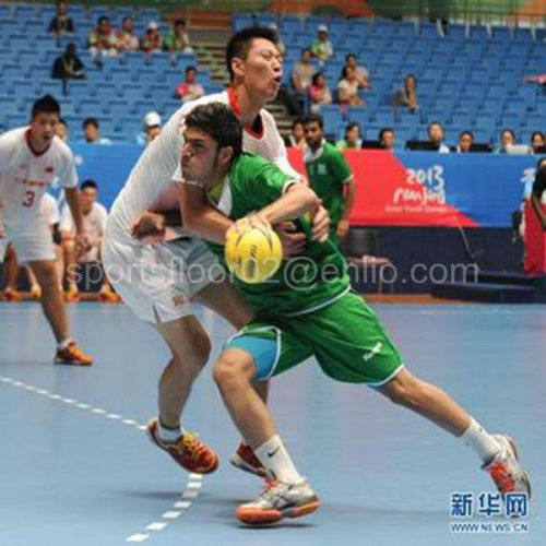 La IHF elogió las canchas deportivas de balonmano en color que cubren