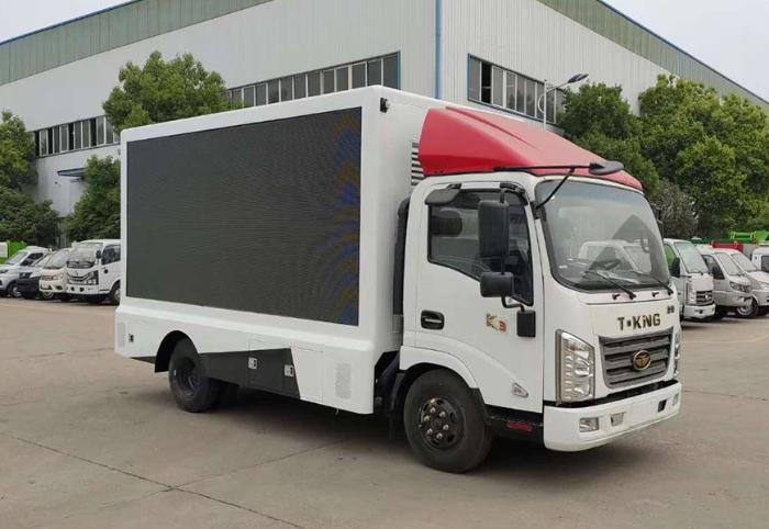 T-kng 4x2 LED Video Display Screen Truck