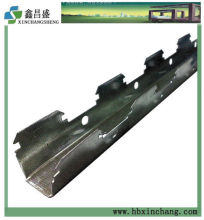 Clip runner bar for ceiling