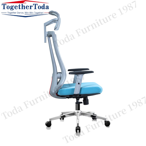 Swivel office chair with 6D armrest