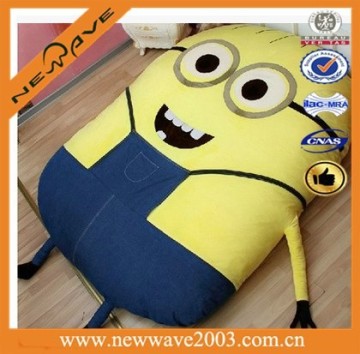 Breathable minion down sleep bag with hood