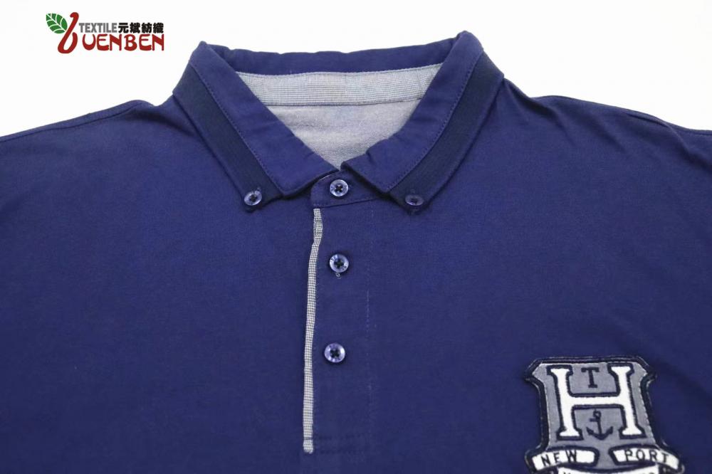 Poloshirt für Herren mit Stehkragen und Stickerei