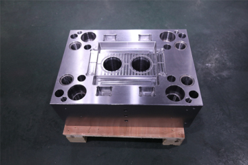 Yingxing Precision Forming Mold