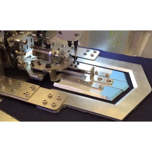 Máquina automática de coser con diseño de bolsillo trasero