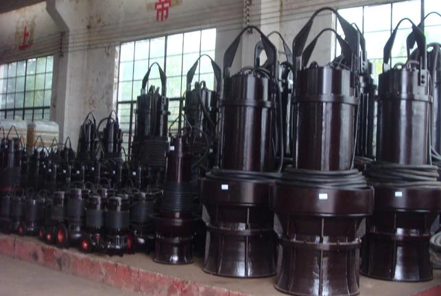 Submersible Propeller Pump with Axial-Flow/Mixed-Flow