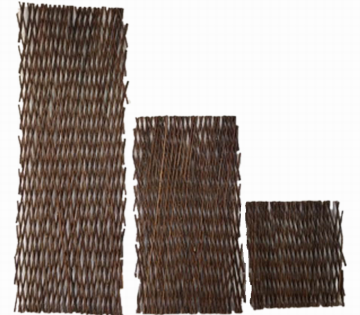 Natural flexibility weaving willow fences